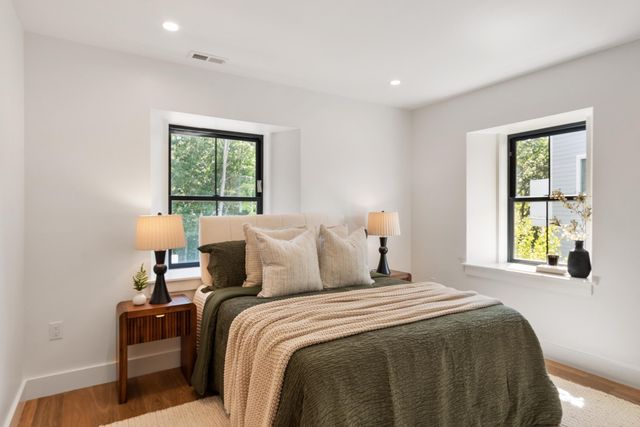 225 Middlesex Turnpike 107, Burlington, MA 01803