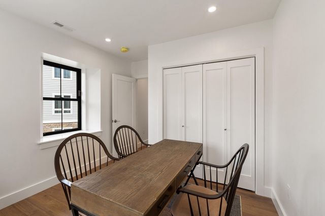 225 Middlesex Turnpike 107, Burlington, MA 01803
