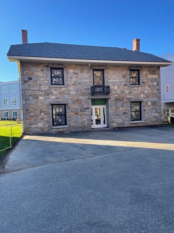 225 Middlesex Turnpike 107, Burlington, MA 01803