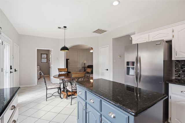 2010 Walnut Creek Trail, Garland, TX 75040