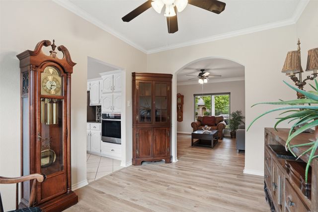 2010 Walnut Creek Trail, Garland, TX 75040