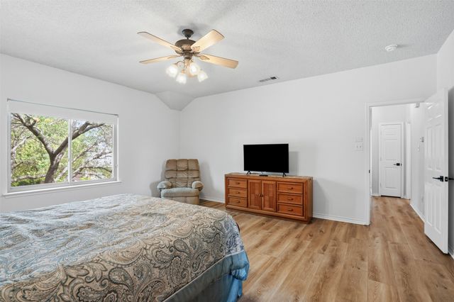 2010 Walnut Creek Trail, Garland, TX 75040