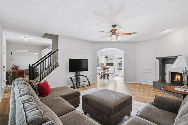 2010 Walnut Creek Trail, Garland, TX 75040