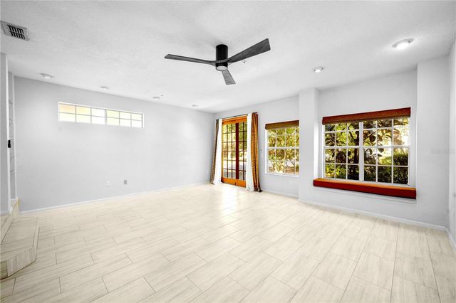 641 MAPLE OAK CIRCLE 101, Altamonte Springs, FL 32701