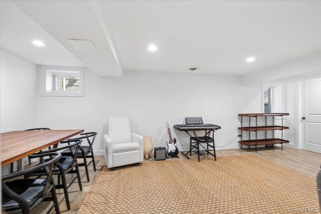 73 Atherstone Road, Scarsdale, NY 10583