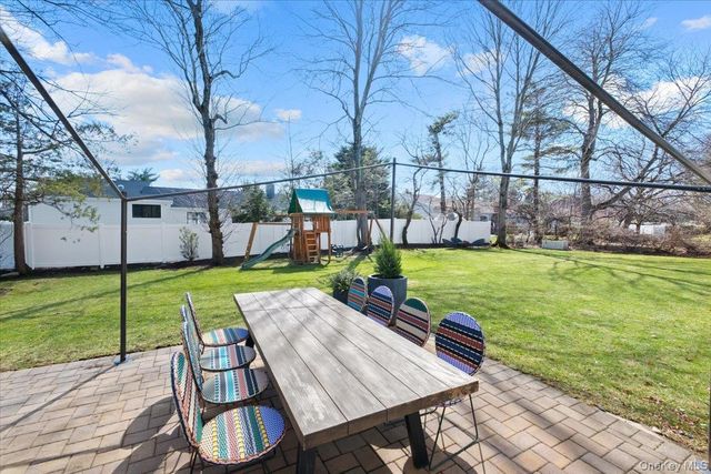 73 Atherstone Road, Scarsdale, NY 10583