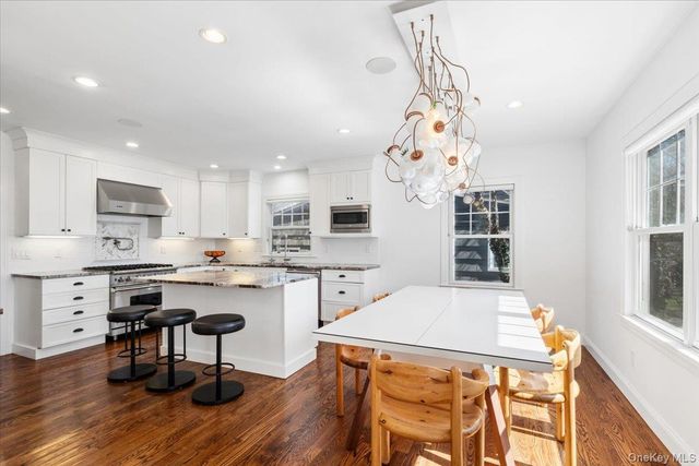 73 Atherstone Road, Scarsdale, NY 10583