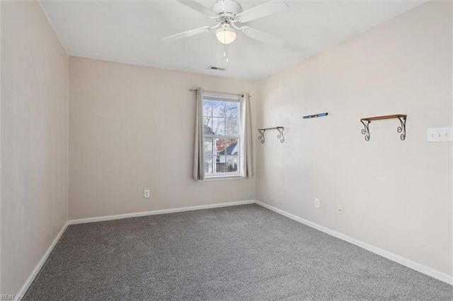 839 Wyemouth DR, Newport News, VA 23602