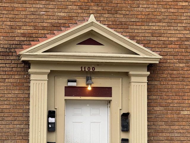 1100 Valley DRIVE, Racine, WI 53403