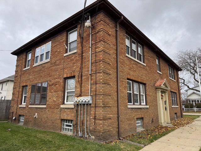 1100 Valley DRIVE, Racine, WI 53403