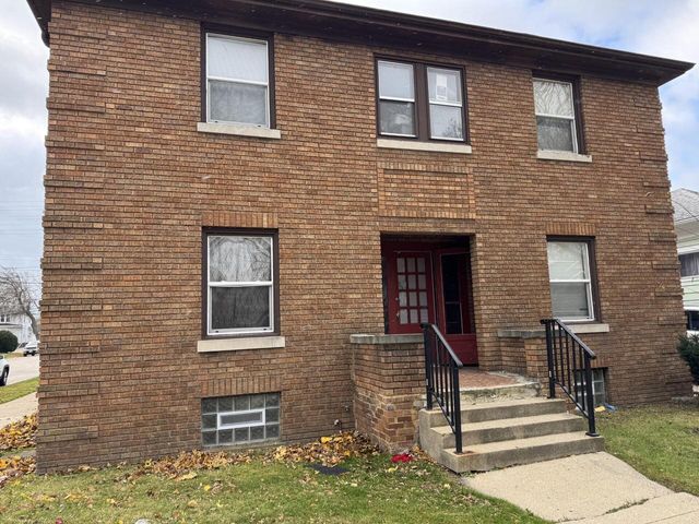 1100 Valley DRIVE, Racine, WI 53403