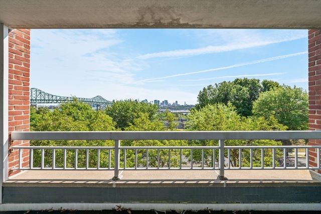 50 Boatswains Way 204, Chelsea, MA 02150