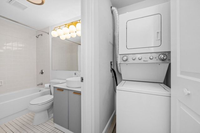 50 Boatswains Way 204, Chelsea, MA 02150