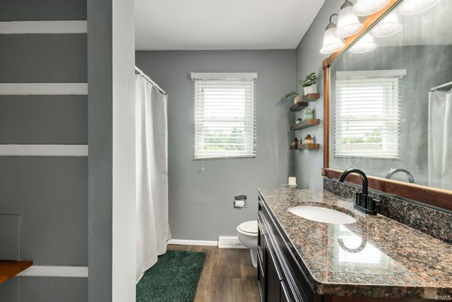57092 County Road 35, Middlebury, IN 46540