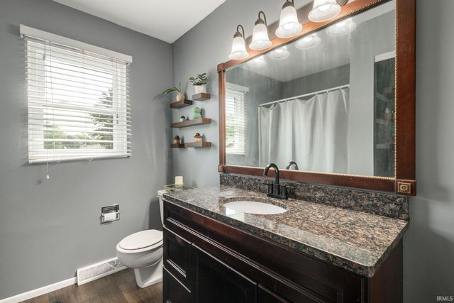 57092 County Road 35, Middlebury, IN 46540