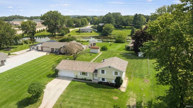 57092 County Road 35, Middlebury, IN 46540