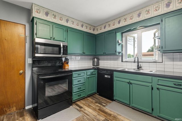 57092 County Road 35, Middlebury, IN 46540