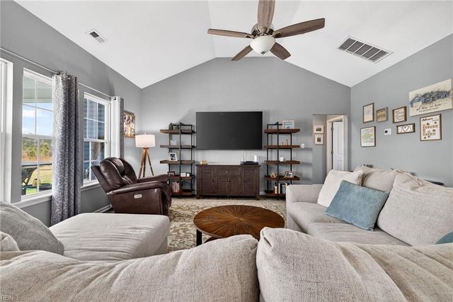 3951 Carolina RD, Suffolk, VA 23434