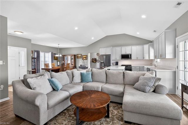 3951 Carolina RD, Suffolk, VA 23434