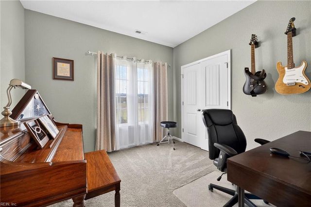 3951 Carolina RD, Suffolk, VA 23434