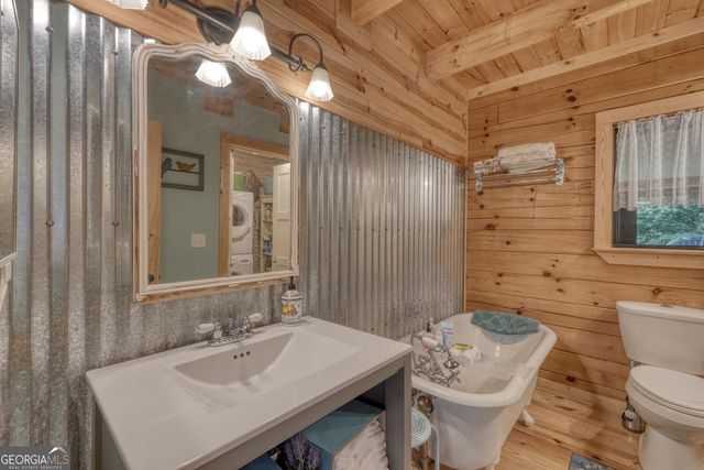 299 Craig Thompson Drive, Blairsville, GA 30512