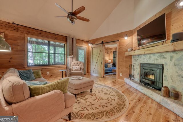 299 Craig Thompson Drive, Blairsville, GA 30512