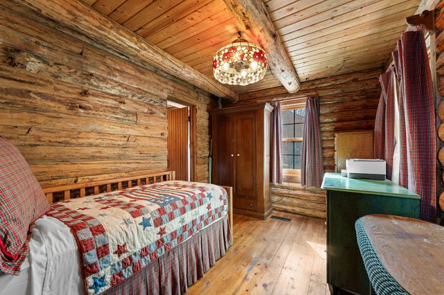 28617 Fox Fire Road, Shell Knob, MO 65747