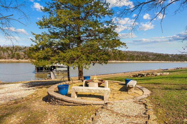 28617 Fox Fire Road, Shell Knob, MO 65747