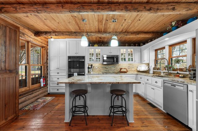 28617 Fox Fire Road, Shell Knob, MO 65747