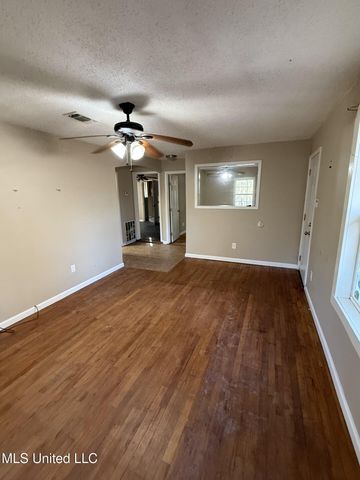 15283 5th Street, Gulfport, MS 39503