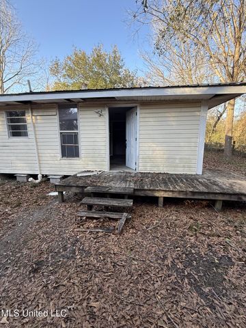 15283 5th Street, Gulfport, MS 39503