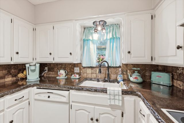 2604 Meadow Place, Bedford, TX 76021