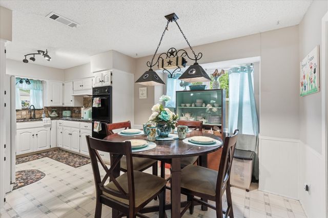 2604 Meadow Place, Bedford, TX 76021