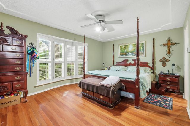 2604 Meadow Place, Bedford, TX 76021