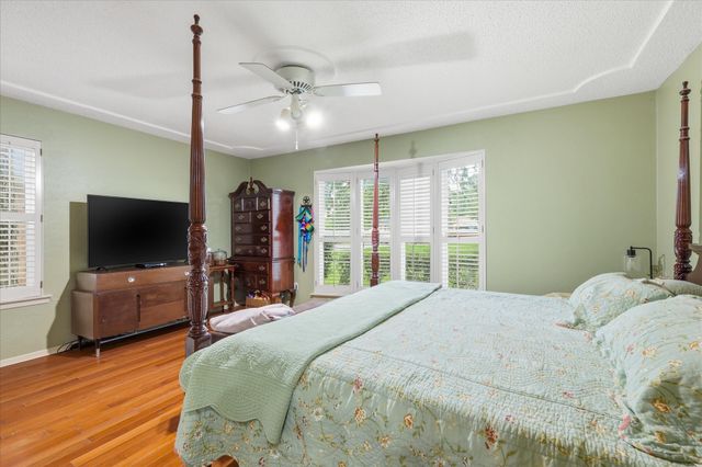 2604 Meadow Place, Bedford, TX 76021
