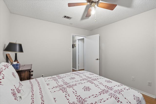 2604 Meadow Place, Bedford, TX 76021