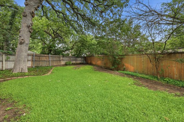 2604 Meadow Place, Bedford, TX 76021