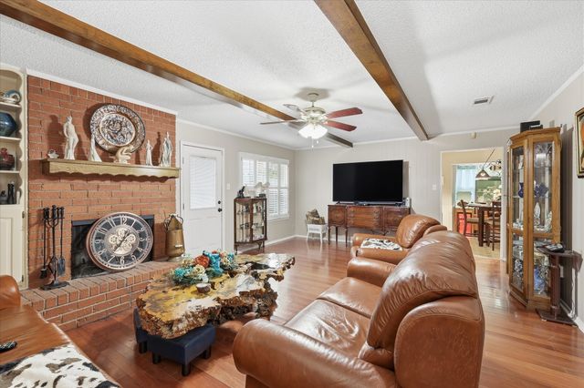 2604 Meadow Place, Bedford, TX 76021
