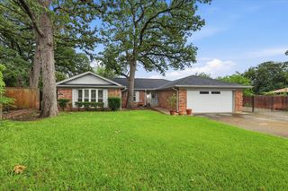 2604 Meadow Place, Bedford, TX 76021