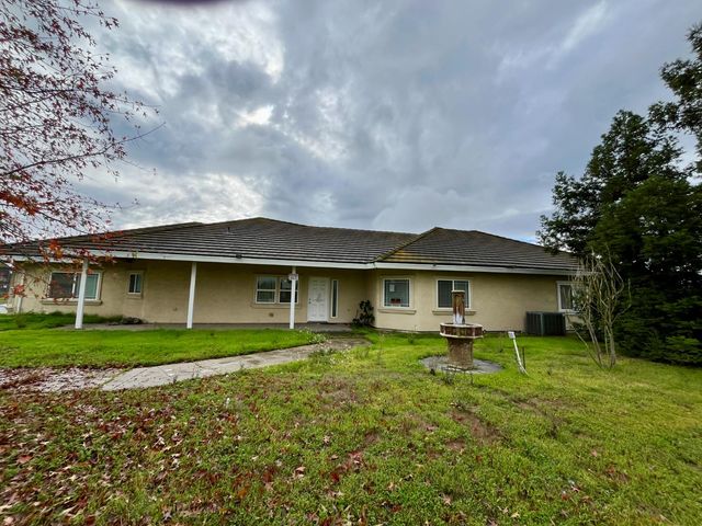 19081 E State Highway 120, Ripon, CA 95366