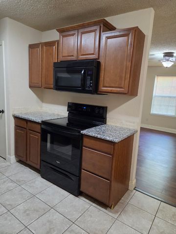 7326 NE Loop 820, North Richland Hills, TX 76180