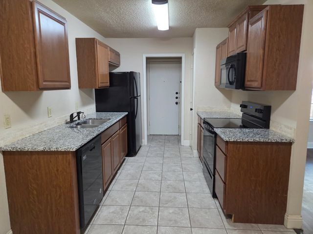 7326 NE Loop 820, North Richland Hills, TX 76180