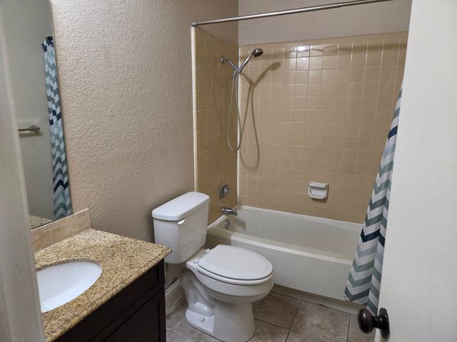 7326 NE Loop 820, North Richland Hills, TX 76180