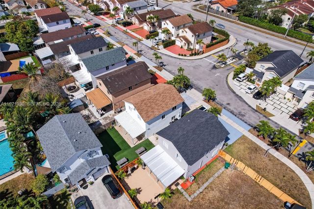 13758 SW 160th Ter, Miami, FL 33177