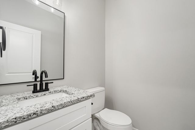 159 E Clayton Lane, Republic, MO 65738