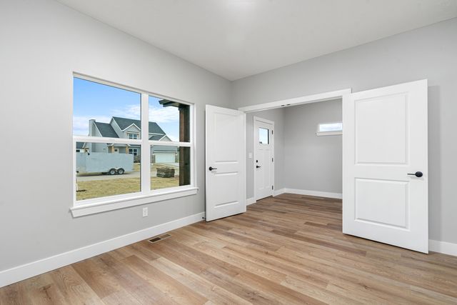 159 E Clayton Lane, Republic, MO 65738