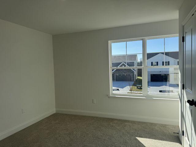 131 Dahlia Dr, La Vergne, TN 37086