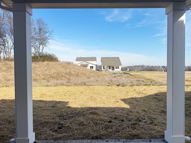 131 Dahlia Dr, La Vergne, TN 37086