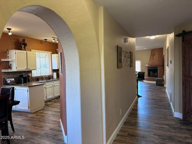 11011 N ZEPHYR Drive 112, Fountain Hills, AZ 85268