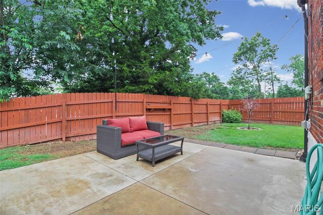 7045 Deerpath Drive, Affton, MO 63123